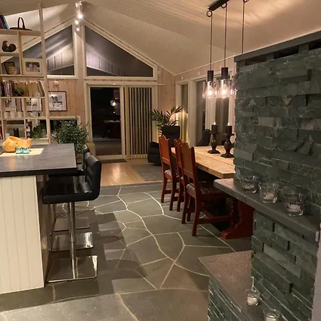 Semesterbostad I Talvik Med Badstue Og Jacuzzi Alta