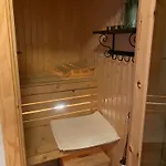 I Talvik Med Badstue Og Jacuzzi アルタ